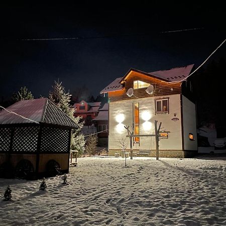 U Pana Ivana Jaremče Esterno foto