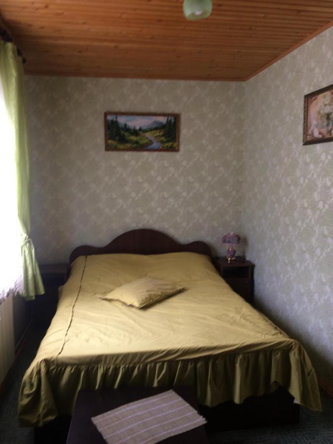 U Pana Ivana Jaremče Esterno foto
