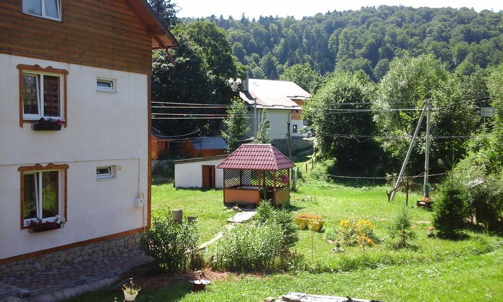 U Pana Ivana Jaremče Esterno foto