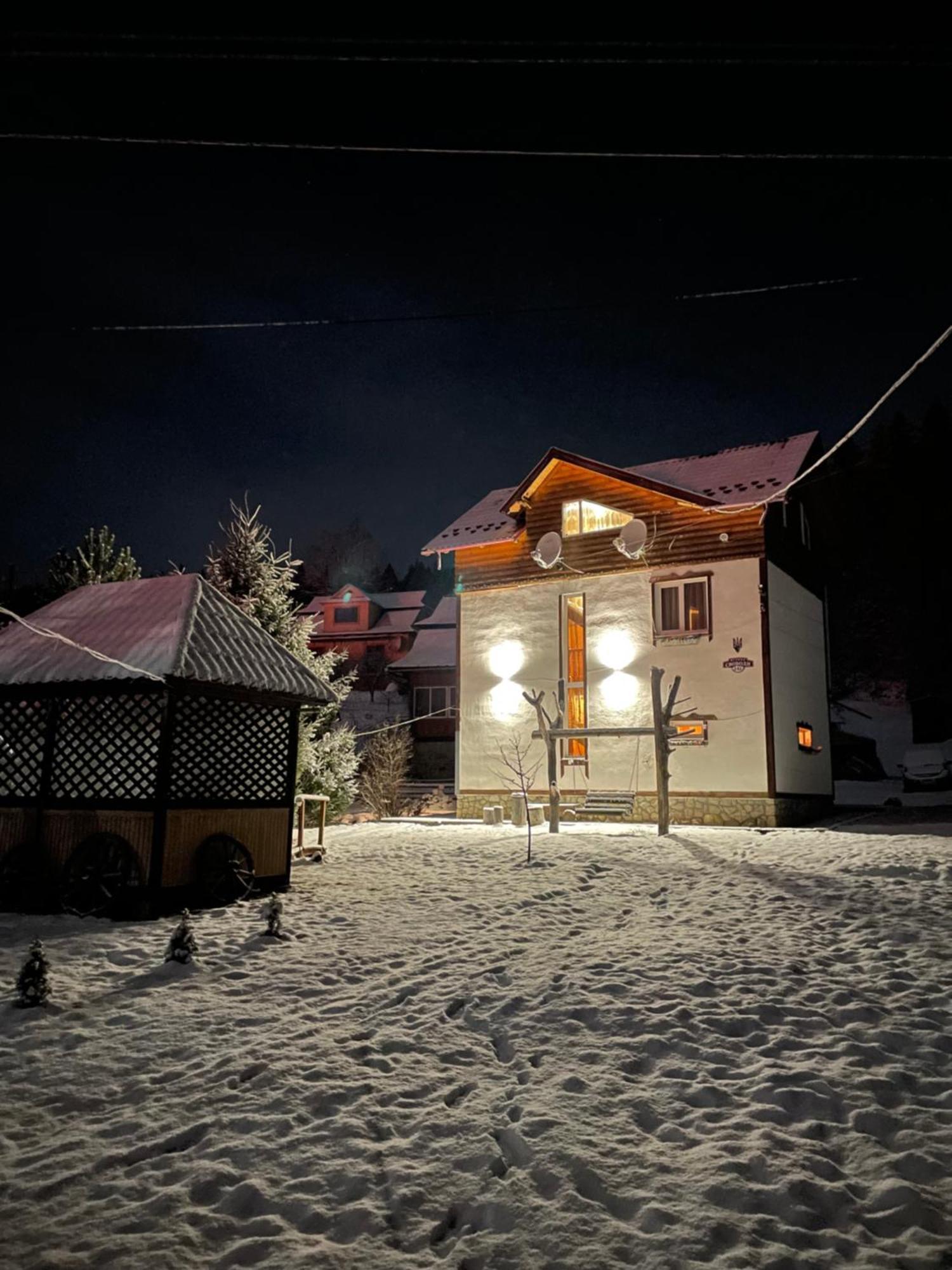 U Pana Ivana Jaremče Esterno foto
