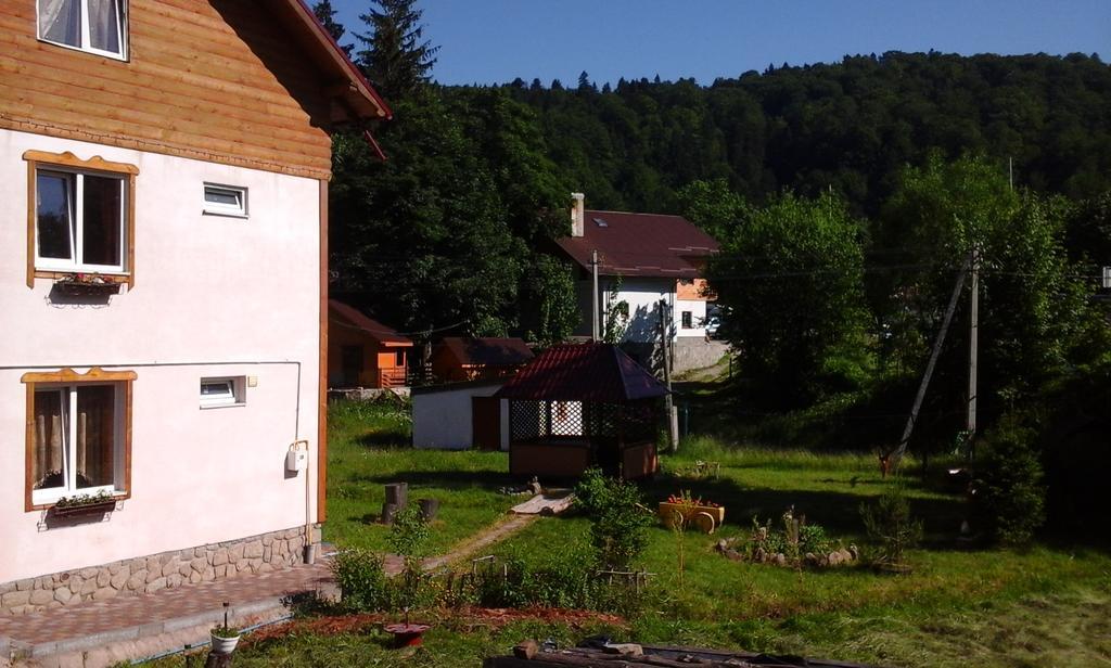 U Pana Ivana Jaremče Esterno foto