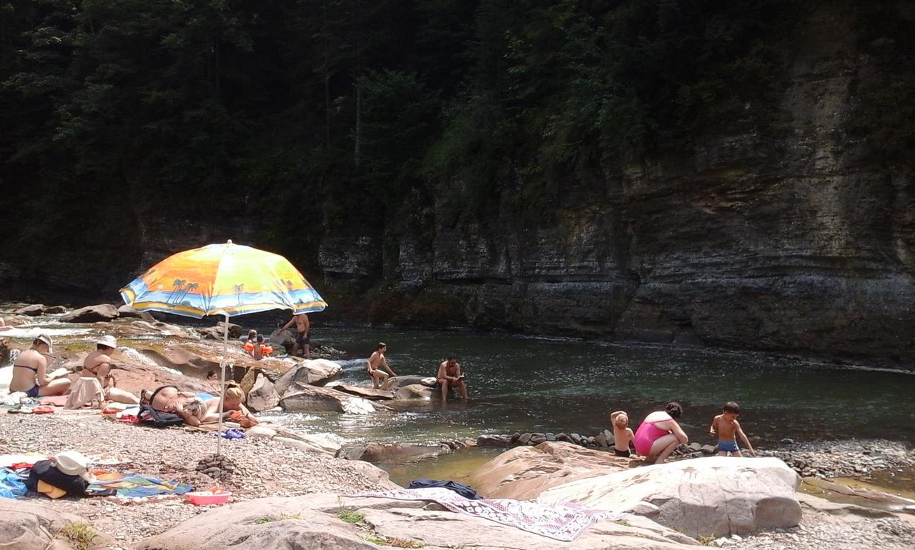U Pana Ivana Jaremče Esterno foto